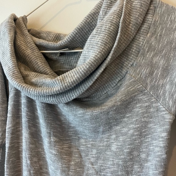 Long sleeve lightweight cowl neck sweater grey casual Y2K women’s medium - Picture 3 of 7